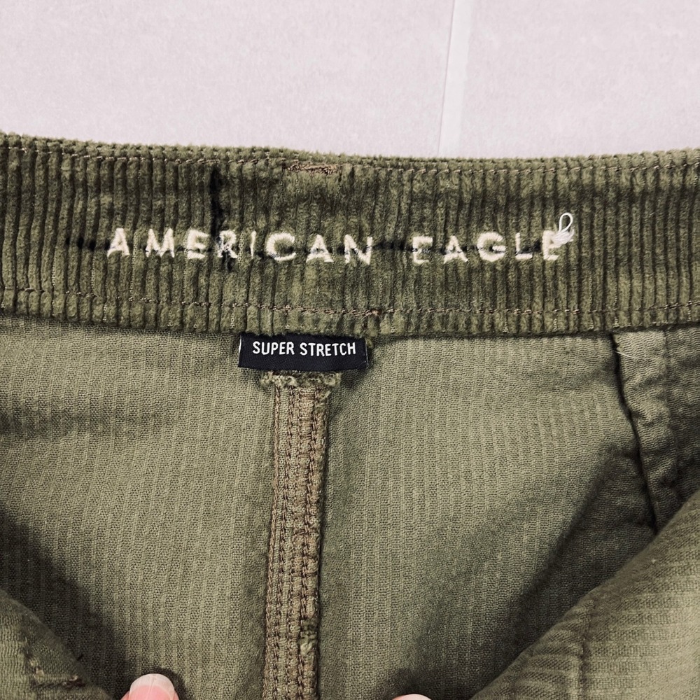 American Eagle Olive Green Corduroy Hi-Rise A-Line Zip Front Mini Skirt Size 2 - Picture 5 of 9